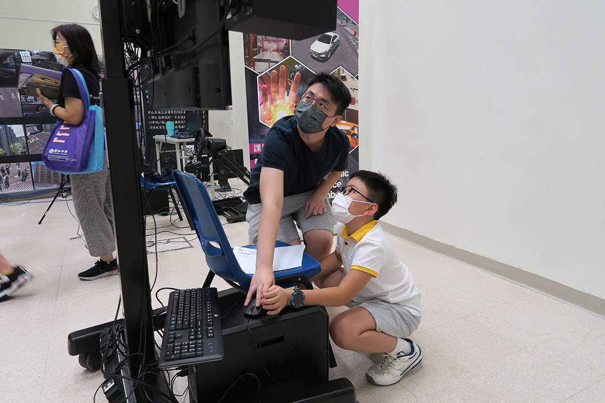 Creative Arts Studio Open House in School Expo